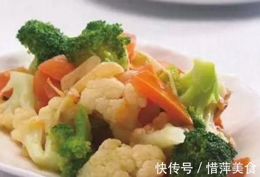 菜花|美食推荐烧豆腐,香菇鸡肉腐竹,双花炝番茄,芋头蒸排骨的做法