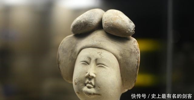 讥讽|把花季女儿嫁给六十岁权臣,换来虚名,庆贺时却遭到无情讥讽!