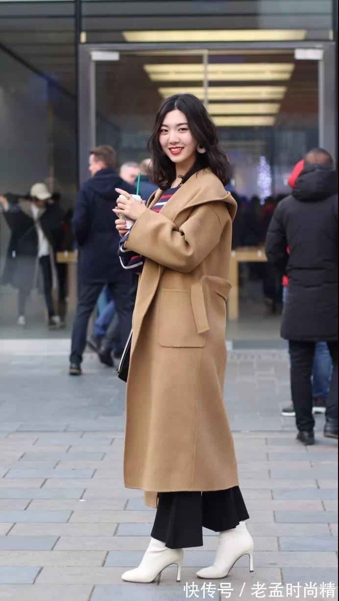 性感|街拍:笑容灿烂性感漂亮的美女样子真动人