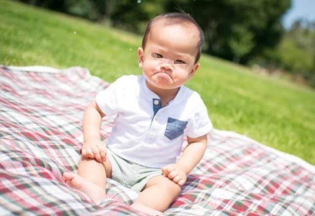 宝娃|6个月是婴儿发育的“分界线”,家长注意宝娃的变化,正确看护