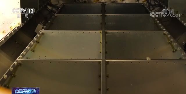 李志辉 我国空间站一天能看到 16 次日出,天舟二号货仓物品扫码识别