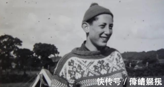 罗森&74岁爷爷魔性表情包火遍全球,他的故事却看哭数十亿人。