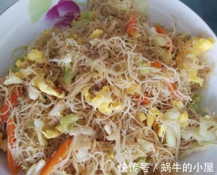 泡“米粉”时，用热水还是冷水？用错了“水”，米粉一炒就碎