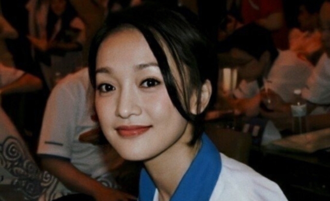 周迅年轻时有多美?早期素颜照被扒,不愧是一代人的"灵气女神"