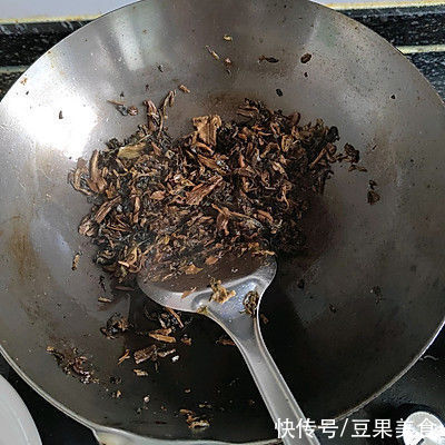 葱段|梅菜扣肉一上桌，老人宝宝全都笑