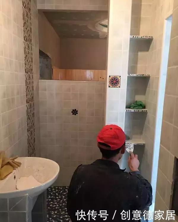 承重墙|不用打柜子,现在越来越多人在卫生间砌25公分壁龛,好处太多了