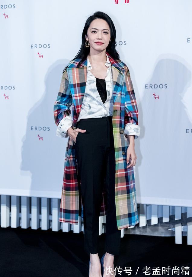 大衣|彩虹撞色大衣抢镜,十分显白不说,这气质也太过硬了