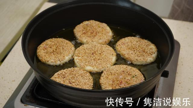 肉饼最好吃做法,外面8元一个,教你在家做,不发面,出锅抢着吃