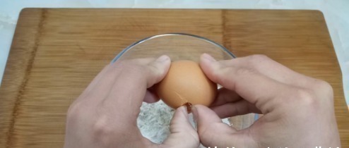 面粉新吃法，手不沾面，比油条做法简单，比馅饼好吃，越吃越想吃