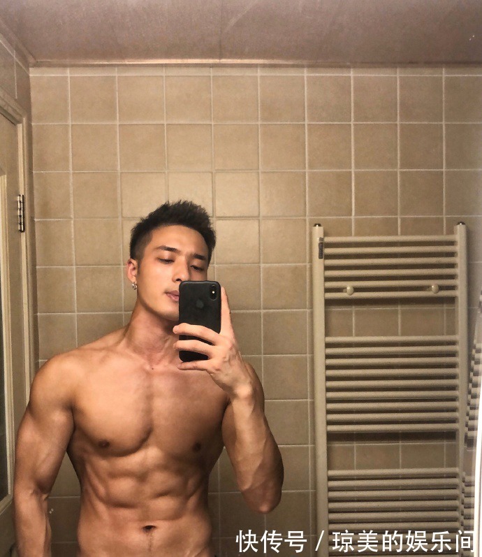 肌肉|成都体育学院肌肉学霸，看这人鱼线公狗腰，就知道耐力十足！