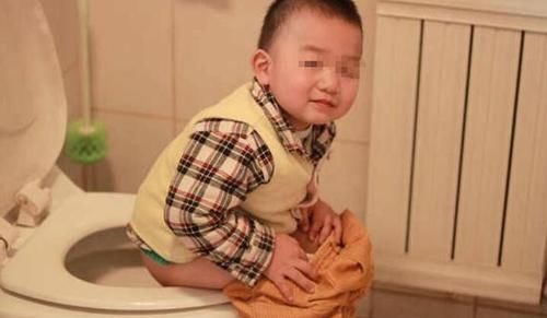 母乳喂养|为什么越来越多宝妈放弃了母乳喂养，选择奶粉喂养呢？