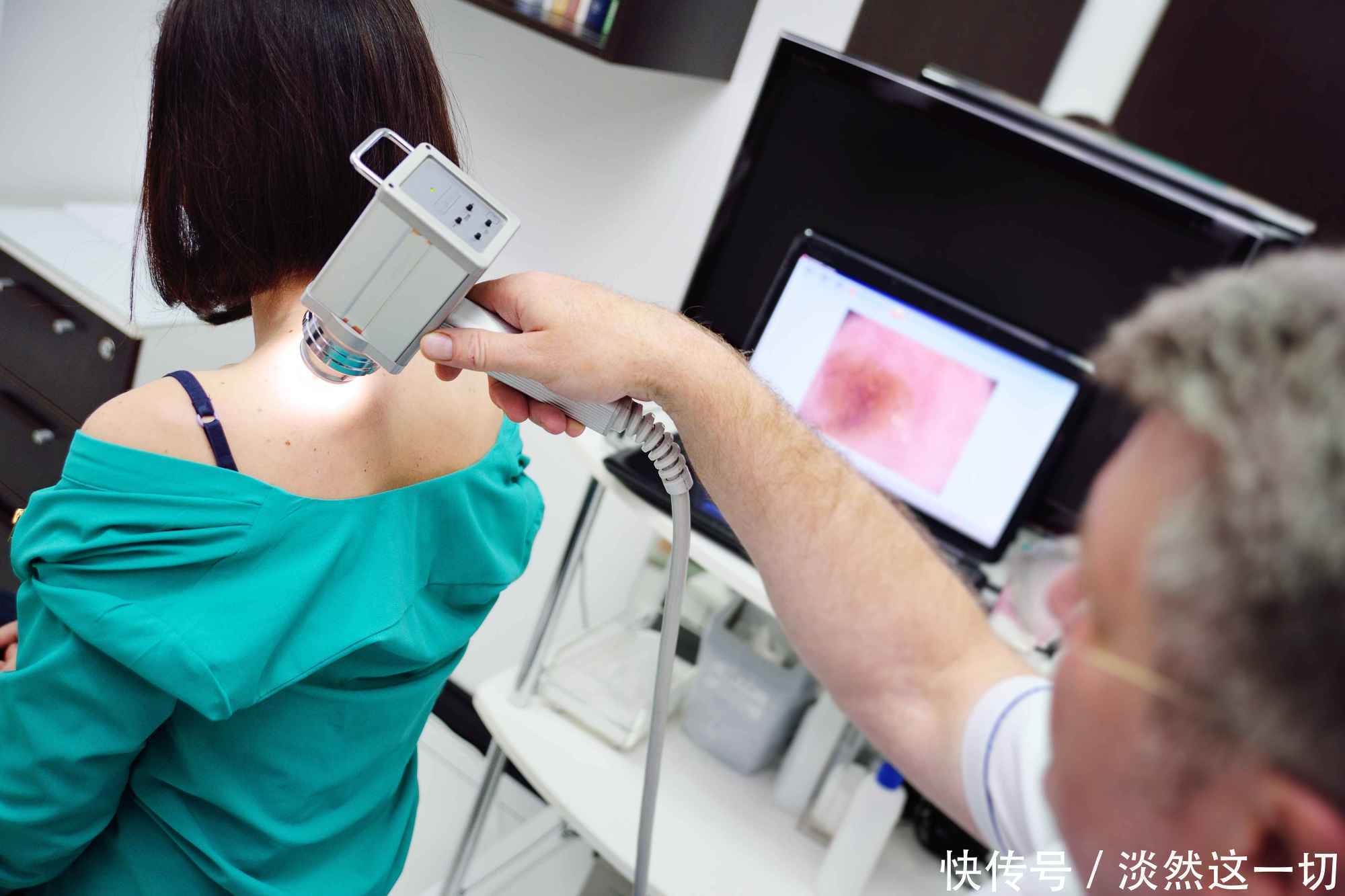 癌细胞|癌症骚扰年轻人,医生支招做到这3点,癌细胞不敢上身