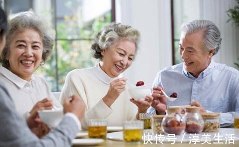 糖尿病人|糖尿病人吃饭掌握4个诀窍,血糖平稳睡得香