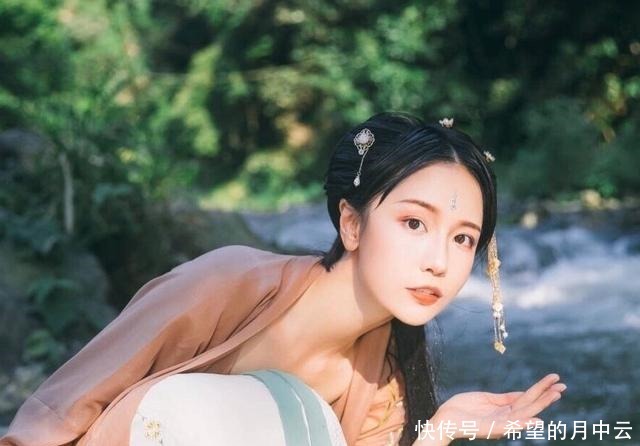 coser|漫展上如何正确的勾搭二次元小姐姐