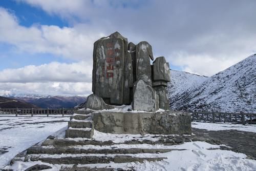 雪山、峡谷、江河、天险，这100公里路凝聚了318川藏线的精华