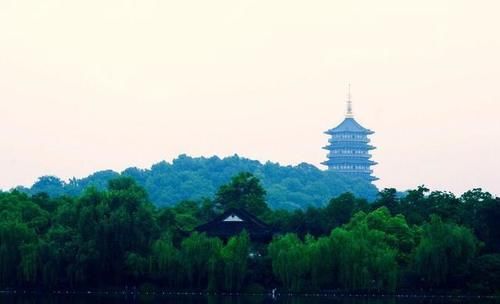 中国七大最美旅游景点，人气非常旺，风景优美，值得前往