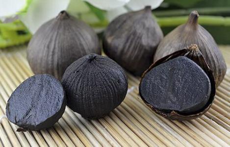 延缓衰老|想长寿先排毒，3种食物要多吃，美容养颜、延缓衰老！