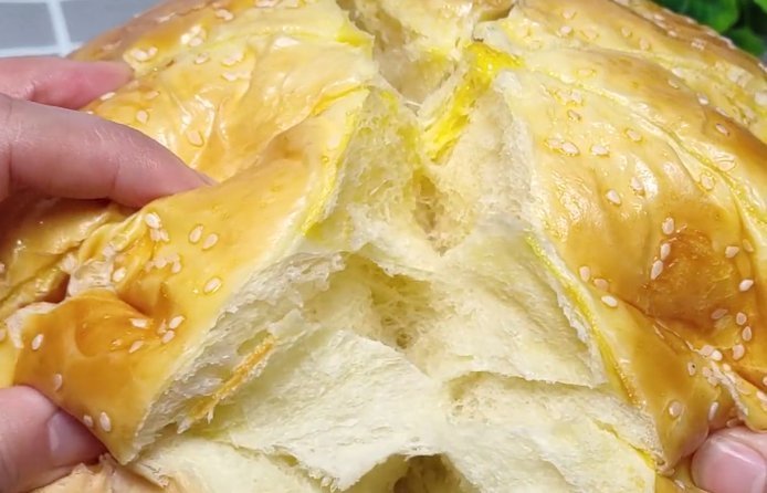 美味|简单营养的芝香面包,无需电饭煲和烤箱,美味蓬松,一锅不够吃