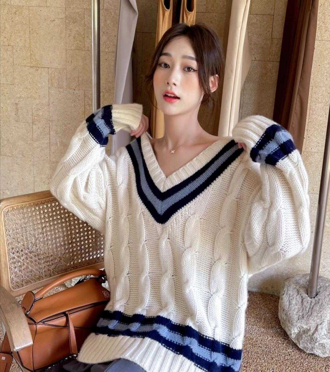 v领|像太阳般温暖的套头毛衣,最适合这个冬季了,温柔慵懒又显白
