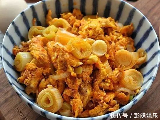 家味美食:虾渣炒鸡蛋,麻辣牛肉片,杂蔬酱焖排骨,辣椒炒鸡胗