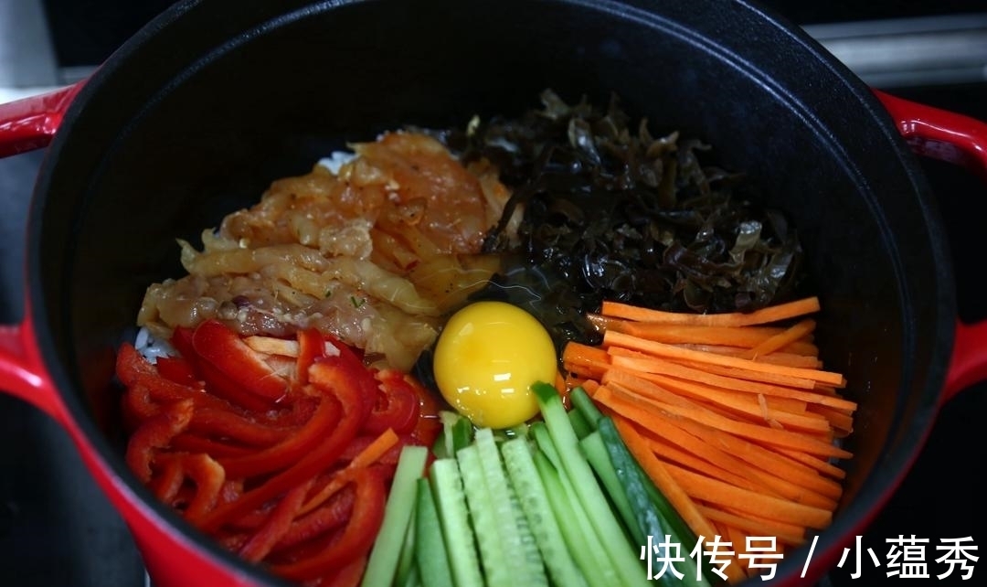 焦黄|最好吃的石锅拌饭! 焦黄的锅巴, 好吃的拌饭酱!