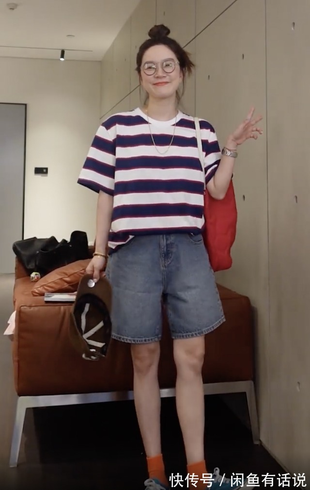 身材|颜值不高身材微胖，37岁阿姨却穿出时髦的少女感，每套都值得借鉴