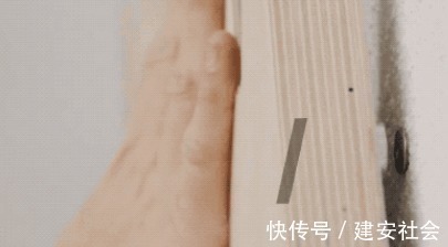拼图|德国发明拼图折叠楼梯，能像纸一样贴在墙上