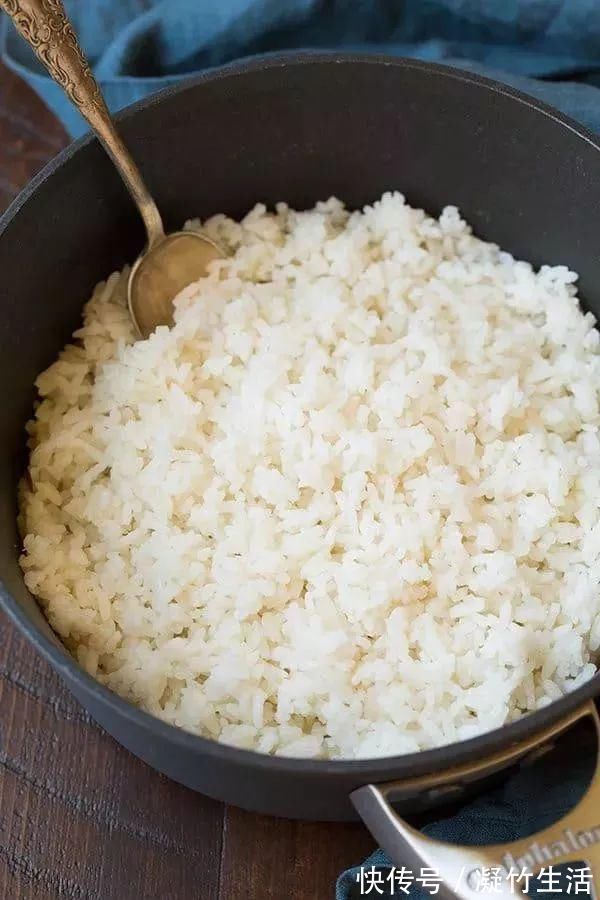 啤酒里加点这个,厨房油污一擦就干净,太省事啦