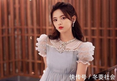 楊超越綜藝路透曝光,嘟嘴賣萌樣樣在行,同期錄制嘉賓才是亮點