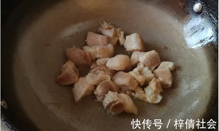萝卜|萝卜和五花肉一起炖,软烂可口鲜香入味,肉香四溢