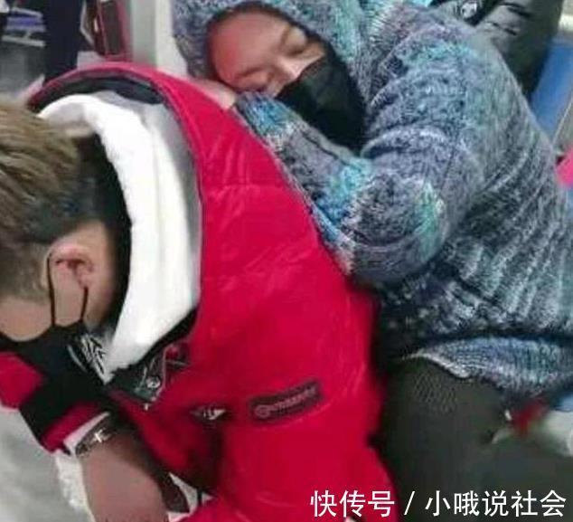 非常6+1|51岁李菁菁回顾抗癌经历,花式鼓励病友,与30岁三婚老公秀恩爱