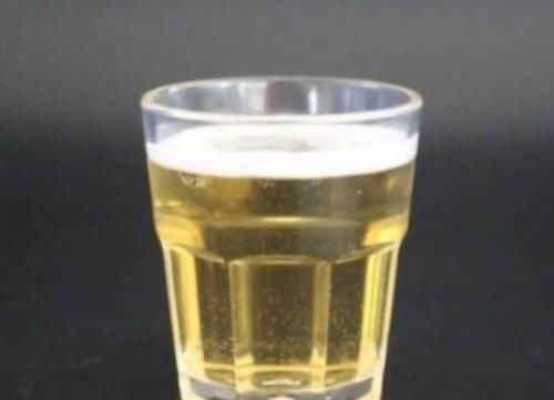 尿血|每天陪外公喝小酒,8岁男孩排“血尿”,一查肝脏受损指标飙升