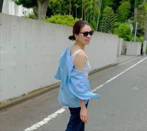 穿搭|为什么日本女人年龄越大越会穿？3类单品、多套穿搭，40+快来参考