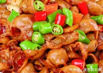 马上回家团圆,妈妈花心思学的菜,色泽红亮口感Q弹,家宴露一手