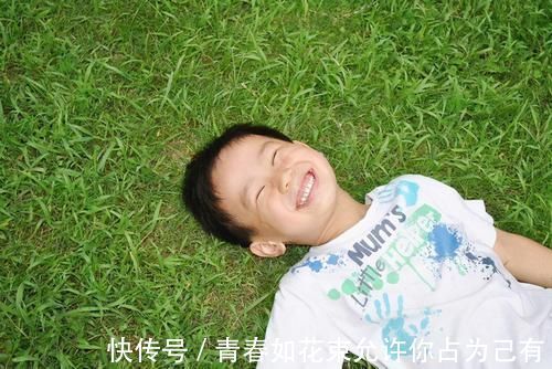 发育|哈佛大学研究发现:促进儿童大脑发育的“最佳方法”,并不是阅读