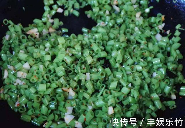 西红柿|夏天遇到这菜我从不讲价，钙高西红柿10倍，小孩常吃个子高不发胖