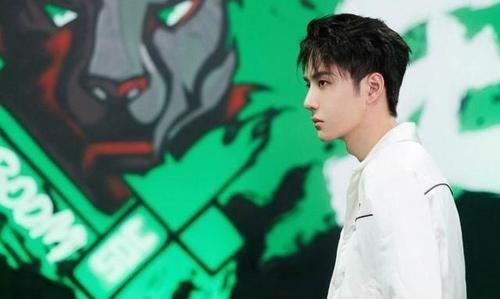 纬度|王一博：《这就是街舞4》诸多榜单数据纬度都是第一，这不算火？