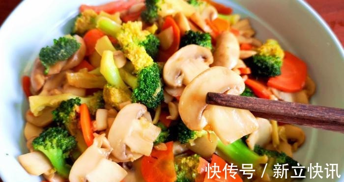 唯一含维生素D的蔬菜,虽然贵但营养赛灵芝,老人孩子常吃好处多