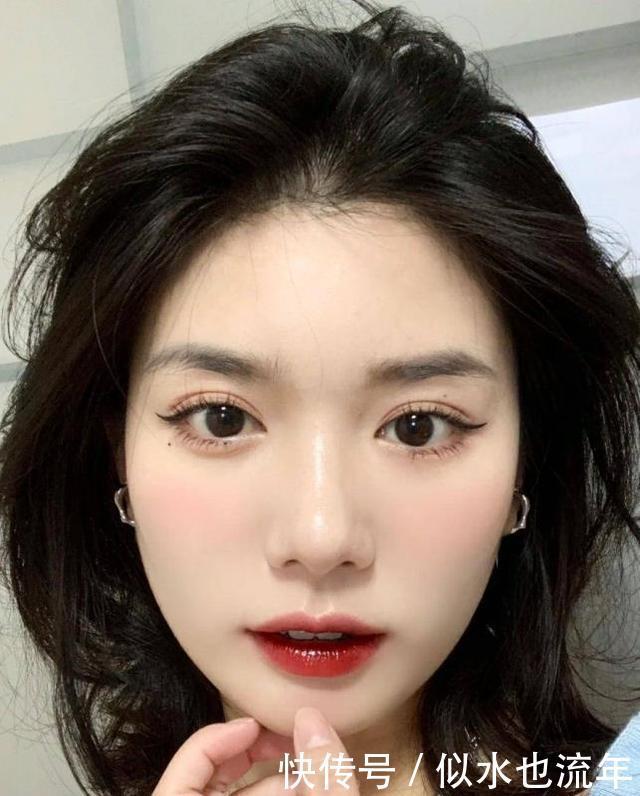 这些口红，每一个都很适合日常的妆容，能够让你驾驭多种风格