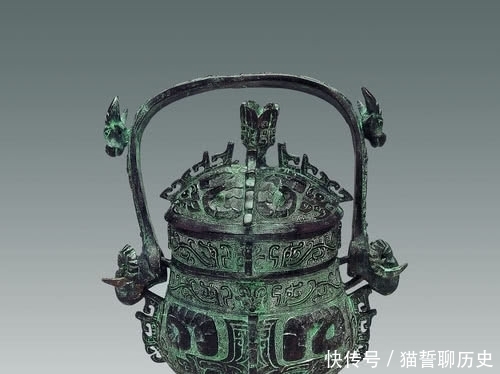 商代铜卣的活动提梁是怎么制作出来的,古人太聪明,让人想不到