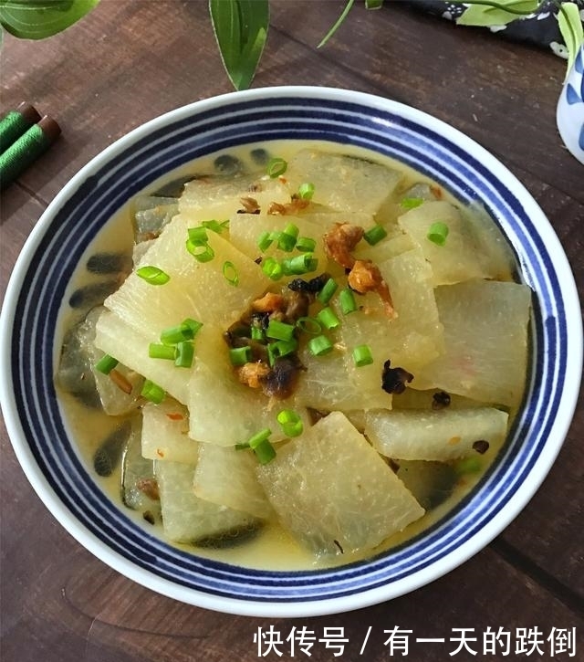 冬瓜此做法,鲜香入味比肉好吃,软糯多汁超下饭,连汤都吃精光