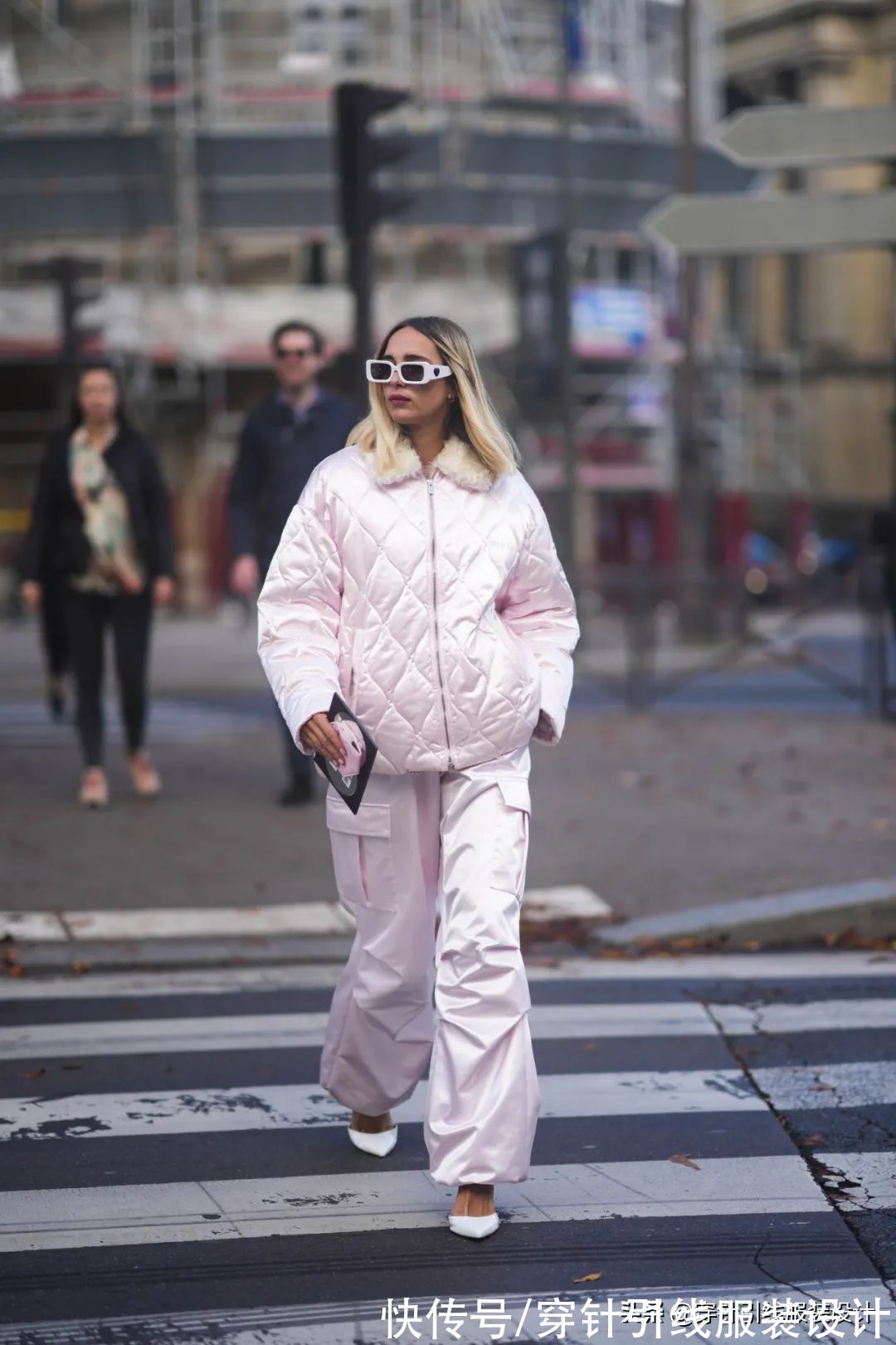 滑雪靴 冬季如何穿衣：可复制的街头风look