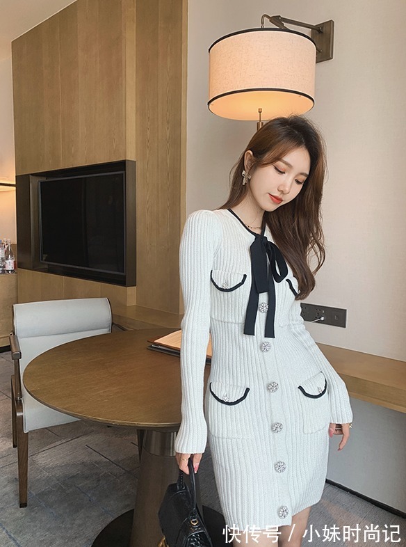 灰白色|清清爽爽的针织裙,灰白色的纱线加上闪光丝的光泽感非常美