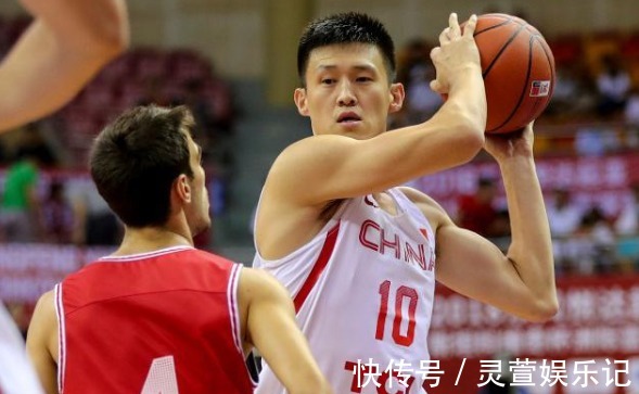 广东队|杜峰放弃郭艾伦和赵继伟,重用徐杰、胡明轩2人,安排很不合理?