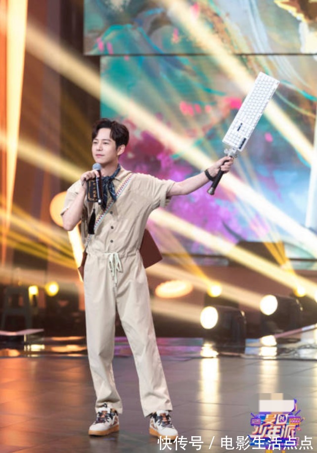 張真源|《夏日少年派》開盲盒，蕭敬騰驚喜現(xiàn)身，浮夸演技大比拼？