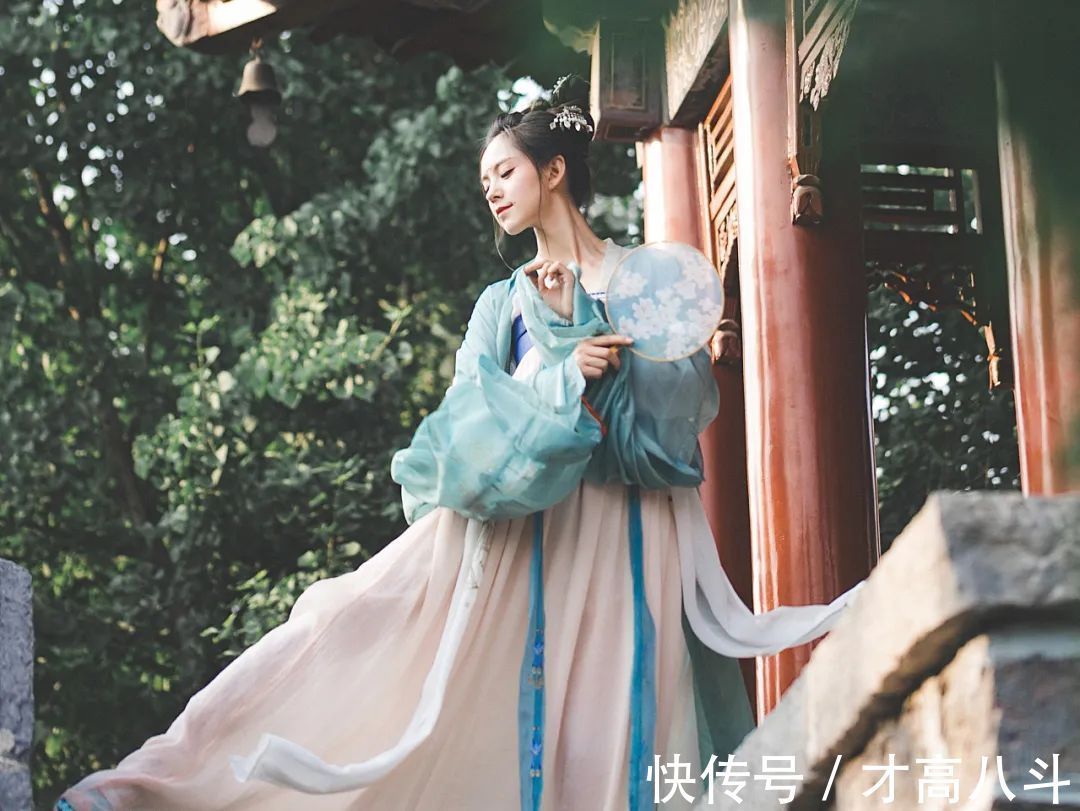 有些事@一句话说苏轼:十首诗词罢,逍遥永存心