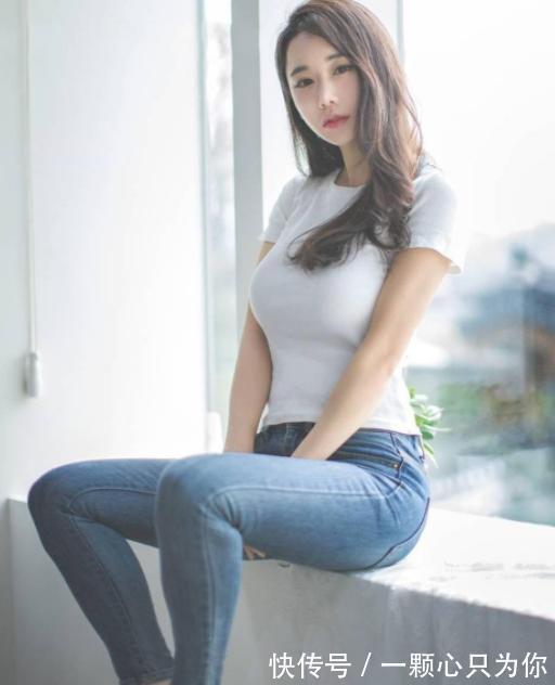 紧身裤 一条简单的牛仔裤,让你找到自信,做女神其实很简单
