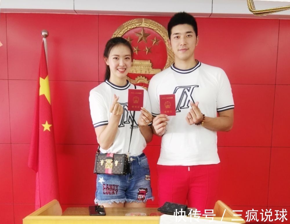 cb女排第一美女即将大婚!跨年夜表白大秀恩爱,婆婆长相神似董明珠