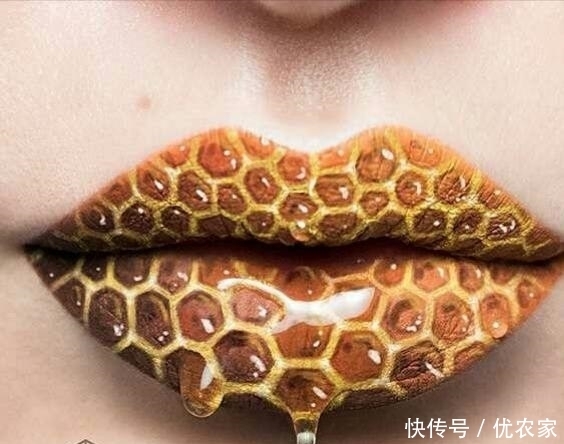嘴唇|这些女孩的嘴唇被化过妆后,你还舍得亲上一口吗?