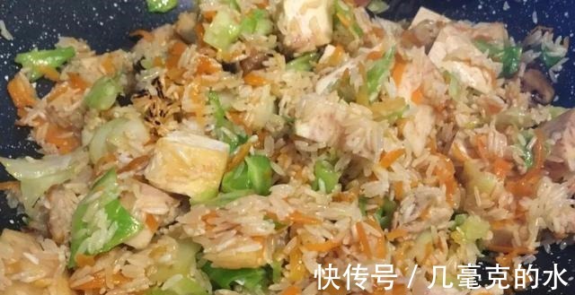 乌黑|换季老掉发，经常吃这物，头发乌黑柔顺不易掉，现在正是季节！